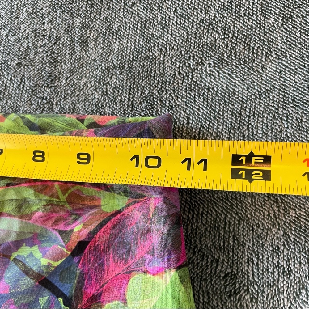Lululemon Wunder Train High-Rise Tight 25"
Vivid Floral Tone Multi Size 4 - Picture 10 of 12